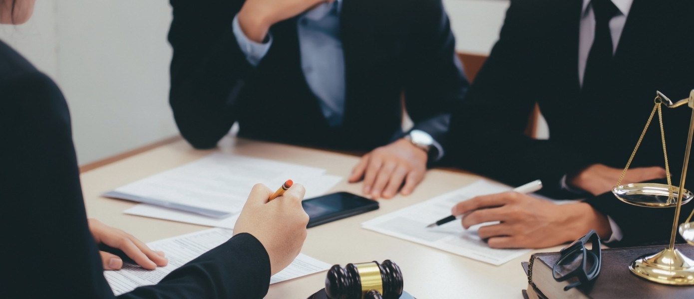 Commercial Litigation Law - Practice Area - SIH Attorney